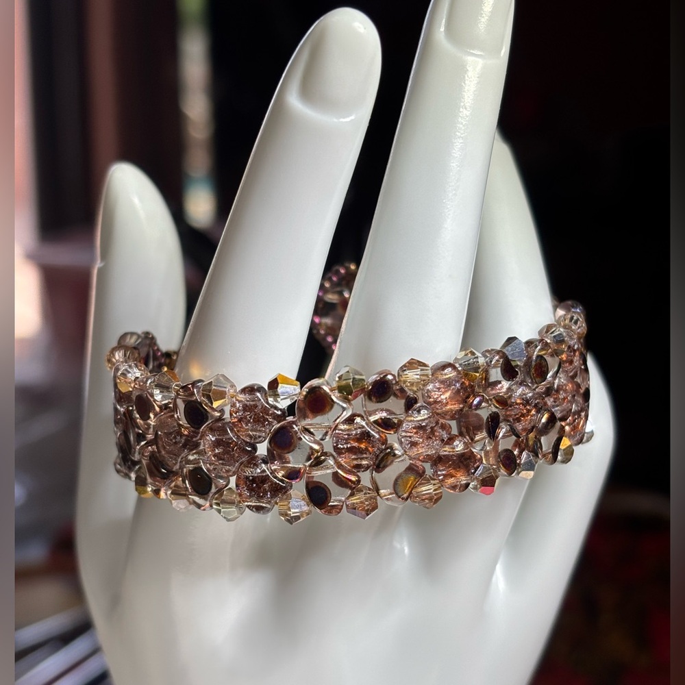 Beaded Hand crafted Ginkgo and Crystal Bracelet 7 inches with lobster claw clasp